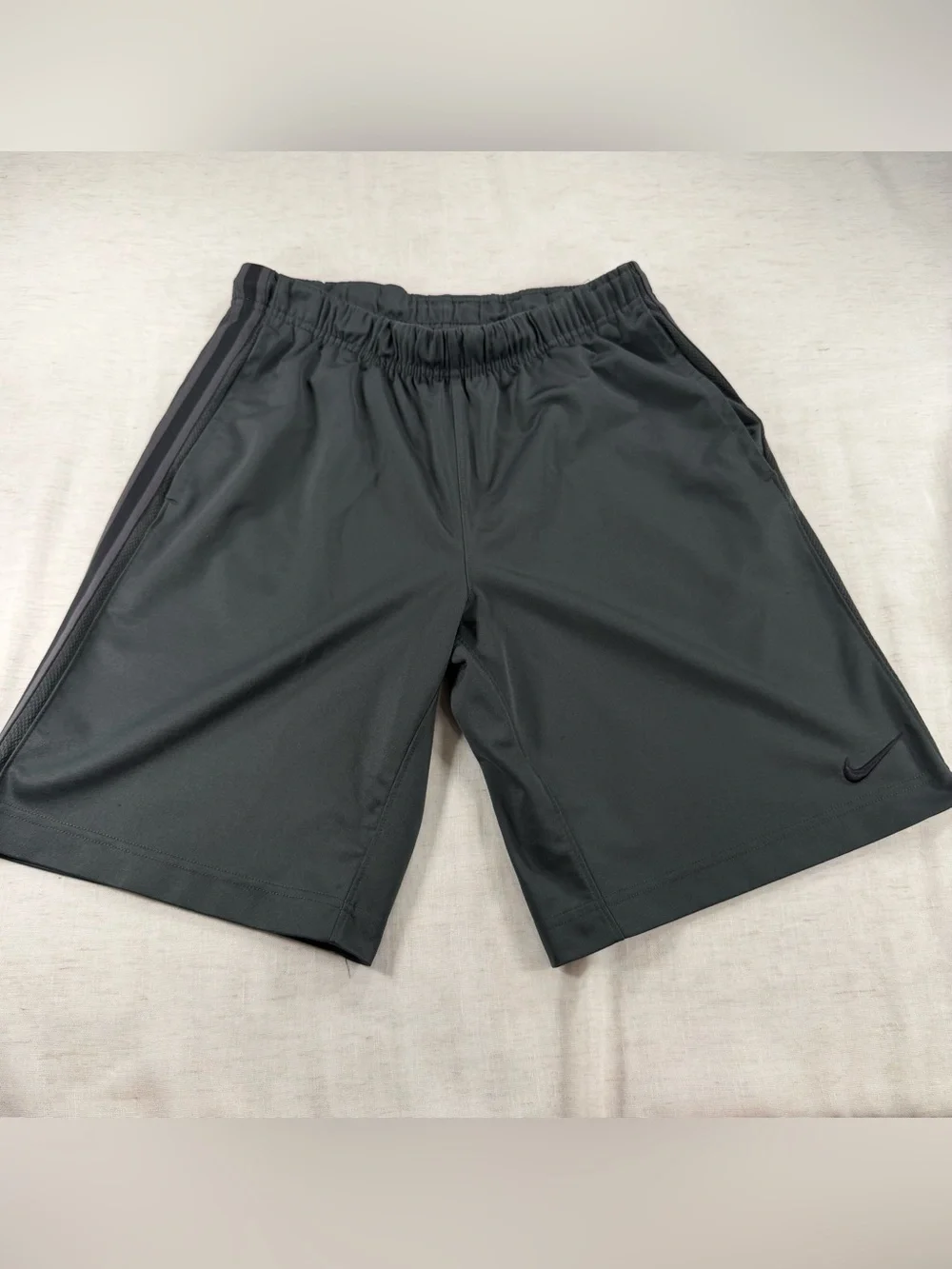 Nike Men's Charcoal Gray Athletic Shorts
